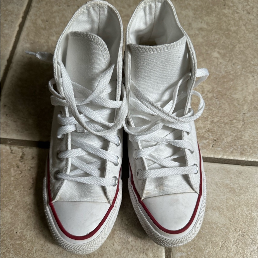 Converse High Tops -women’s size 6 Barely Worn